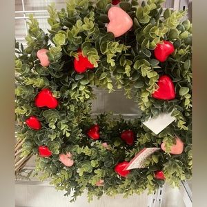 Beautiful valentines boxwood wreath
